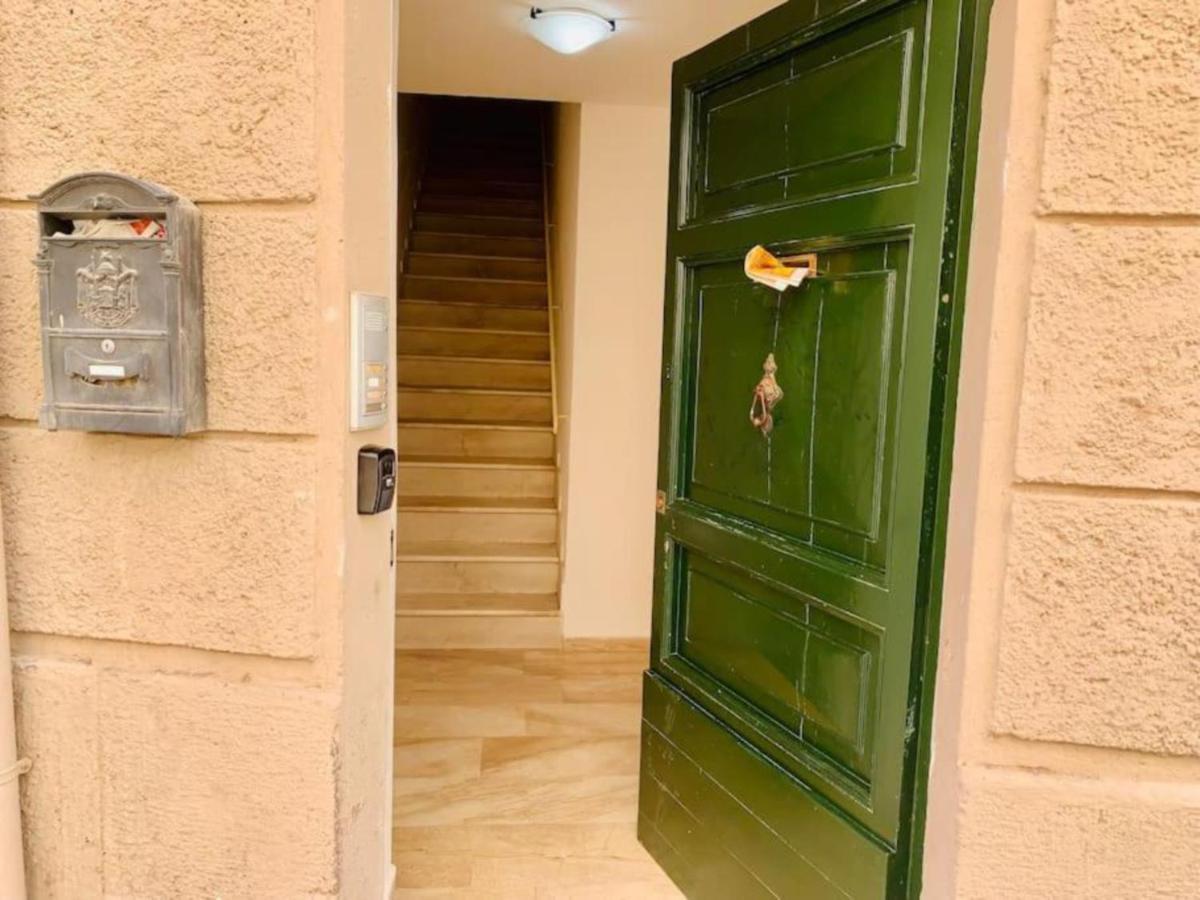 Panorama Di Mare Suite Via Cima Cagliari Centro Exterior foto